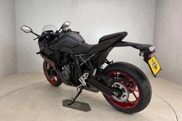 Suzuki GSX-8R (2026) thumbnail 4