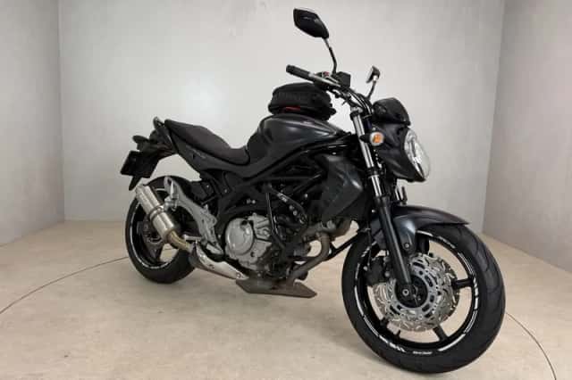 Suzuki Gladius (2015) thumbnail 2