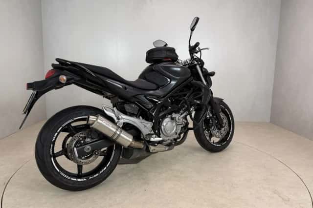 Suzuki Gladius (2015) thumbnail 3