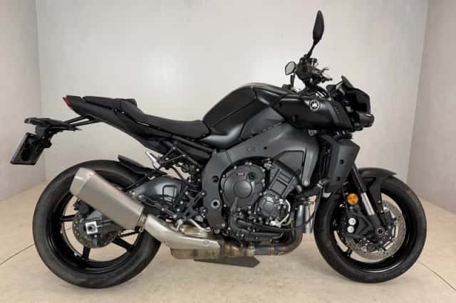 Yamaha MT-10 (2023) thumbnail 1