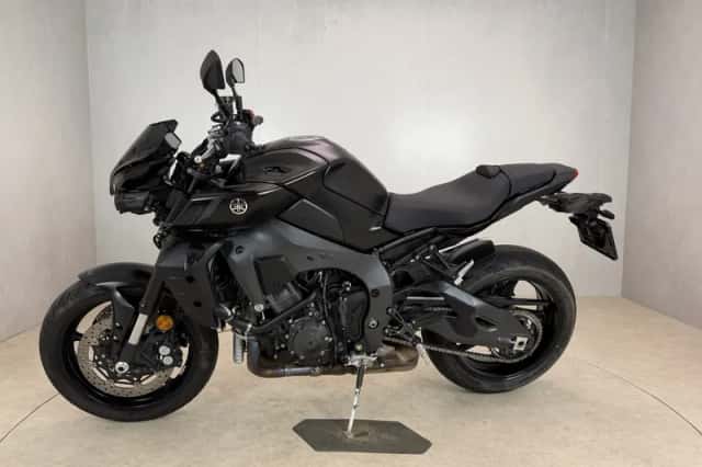 Yamaha MT-10 (2023) thumbnail 5