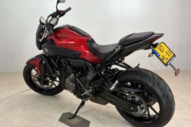 Yamaha XJR 1300 (2008) thumbnail 6