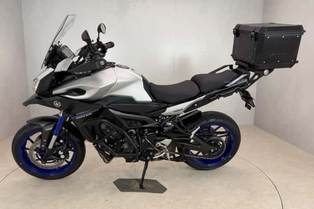 Yamaha Tracer 900 (2016) thumbnail 3