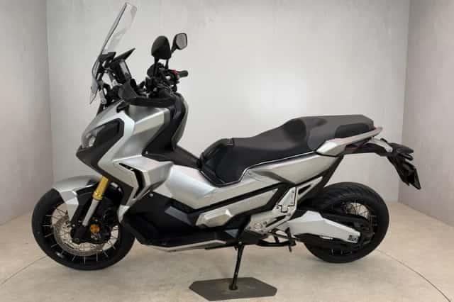 Honda X-ADV 750 (2017) thumbnail 5