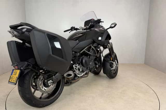 Yamaha Niken GT (2023) thumbnail 3