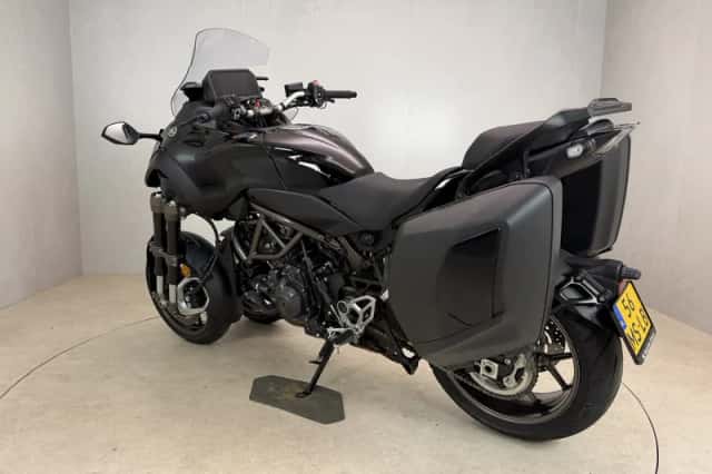 Yamaha Niken GT (2023) thumbnail 4
