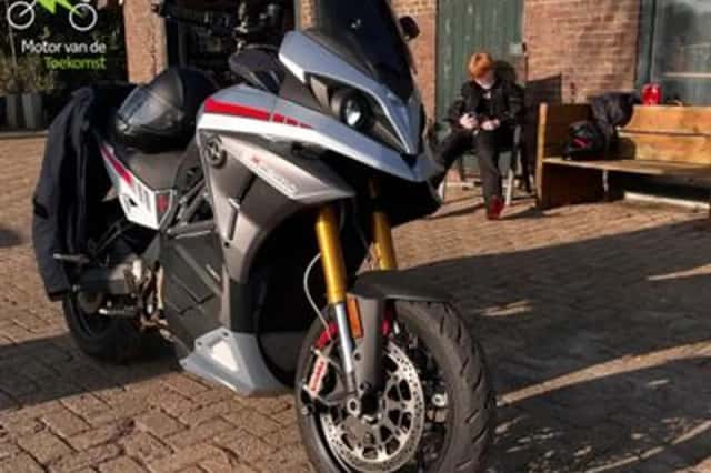 Energica Experia (2023) thumbnail 3