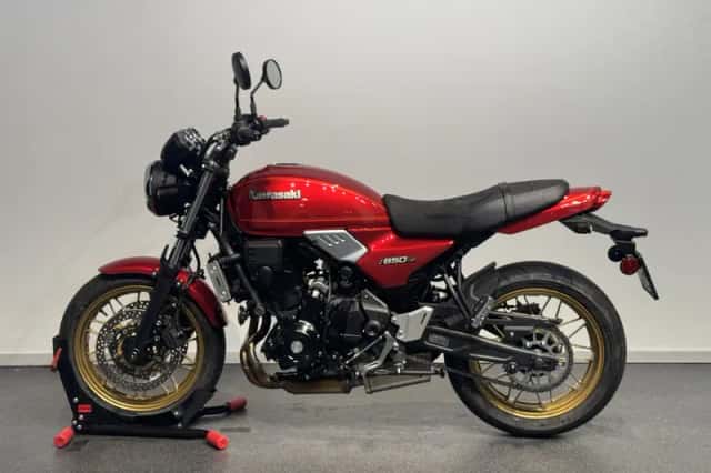 Kawasaki Z 650 RS (2025) thumbnail 2