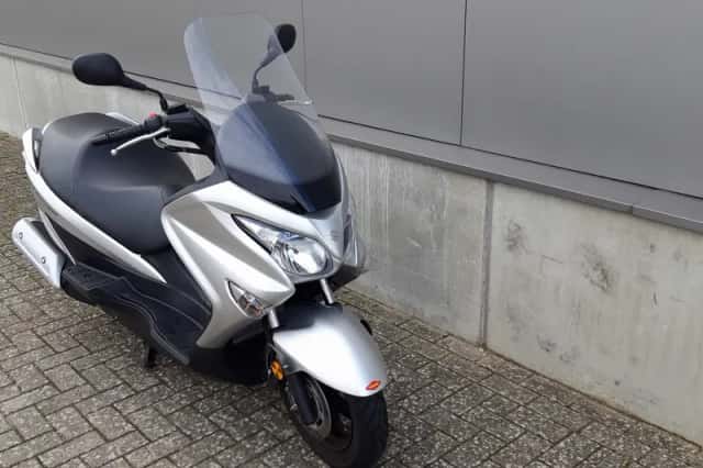 Suzuki UH200A (2023) thumbnail 2