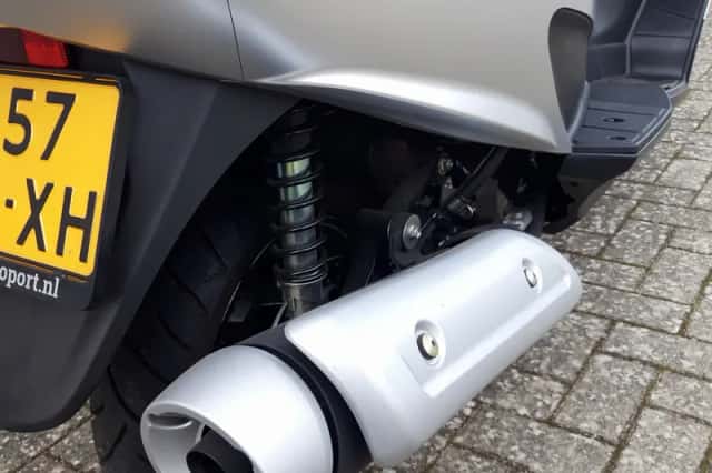 Suzuki UH200A (2023) thumbnail 3