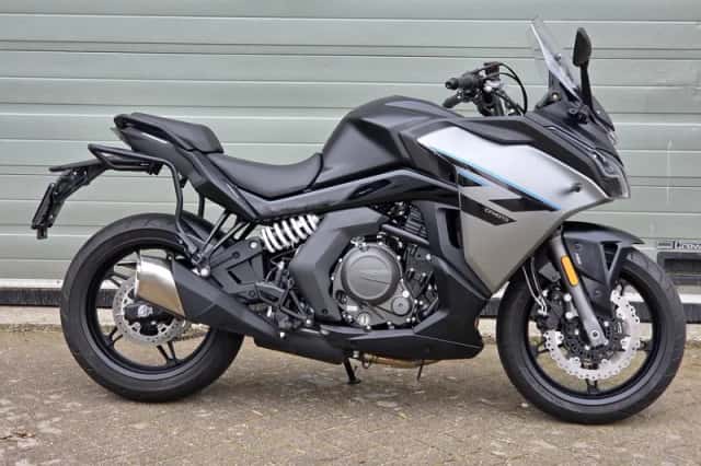 CFMoto 650GT (2025) thumbnail 2