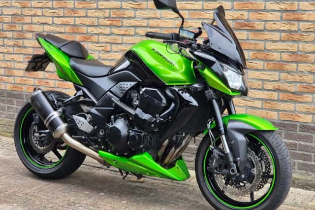 Kawasaki Z 750R (2006) thumbnail 1
