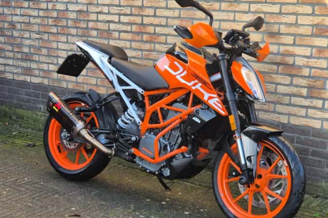 KTM 390 Duke (2017) thumbnail 1