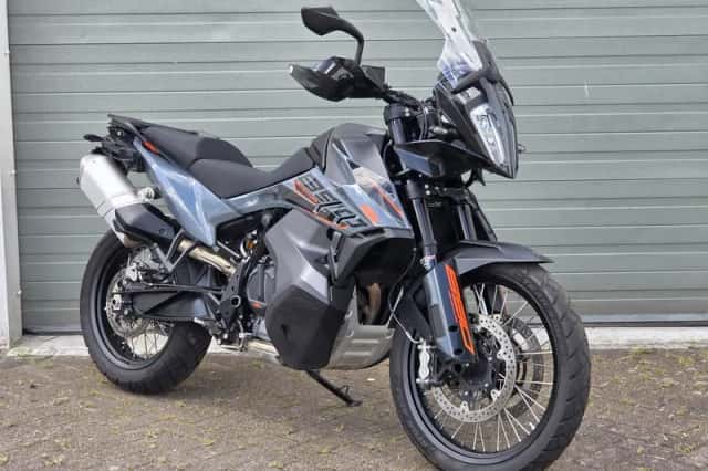 KTM 890 Adventure (2022) thumbnail 4