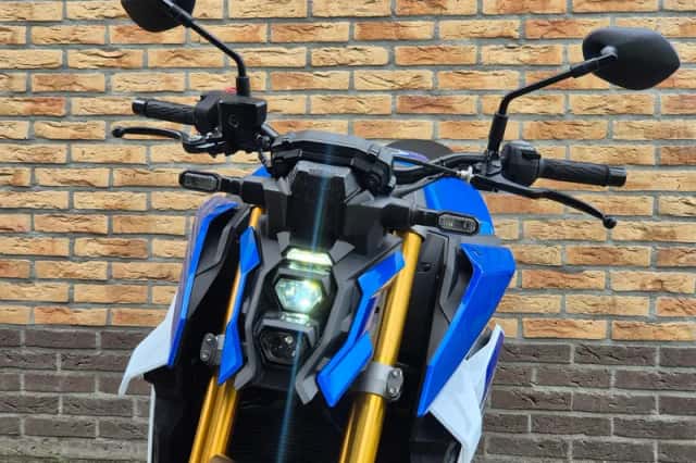 Suzuki GSX-S1000 (2024) thumbnail 5
