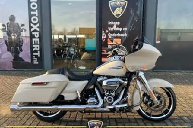 Harley-Davidson Road Glide Special Fltrxs (2022) thumbnail 1