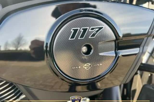 Harley-Davidson Street Glide (2024) thumbnail 5