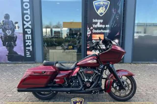 Harley-Davidson Road Glide Special 114 (2023) thumbnail 1