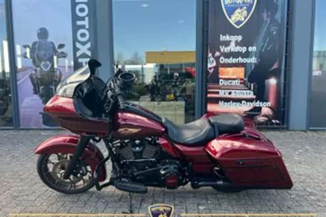 Harley-Davidson Road Glide Special 114 (2023) thumbnail 2