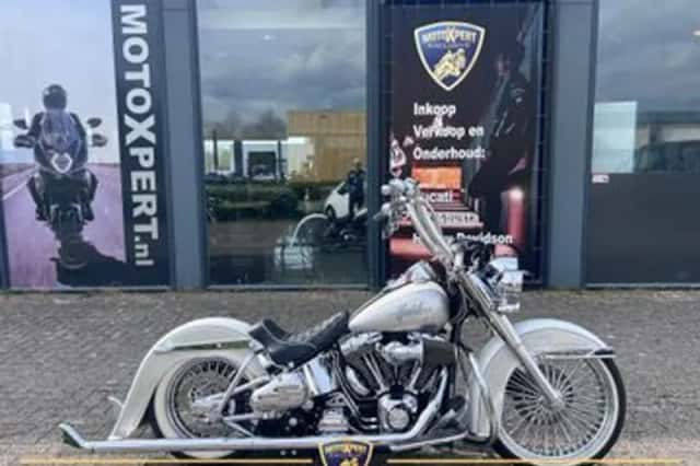 Harley-Davidson Deluxe Heritage Special Flstni (2006) thumbnail 1