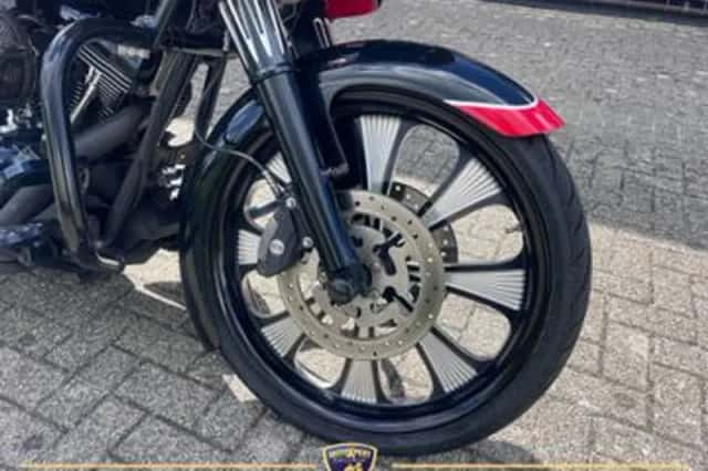 Harley-Davidson Road Glide (2008) thumbnail 3