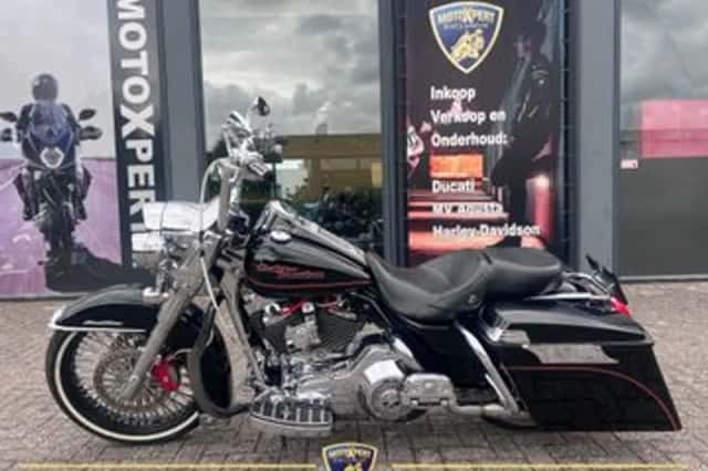 Harley-Davidson Road King Classic Flhrci (2005) thumbnail 2