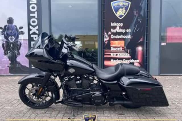Harley-Davidson Road Glide (2021) thumbnail 2