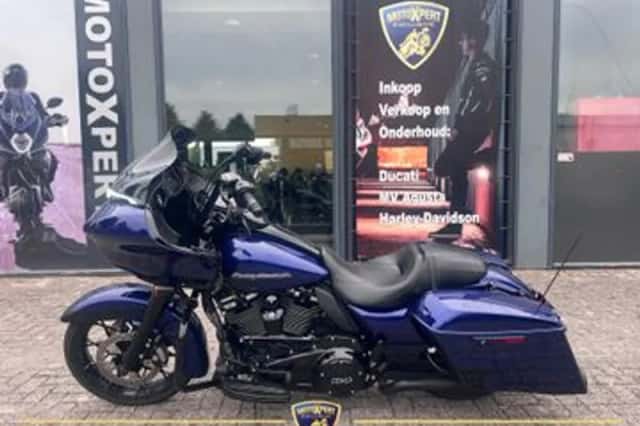 Harley-Davidson Road Glide (2020) thumbnail 2