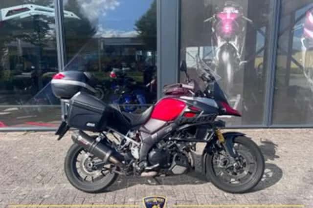 Suzuki V-Strom (2015) thumbnail 1