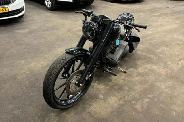 Harley-Davidson Dragason (2017) thumbnail 2