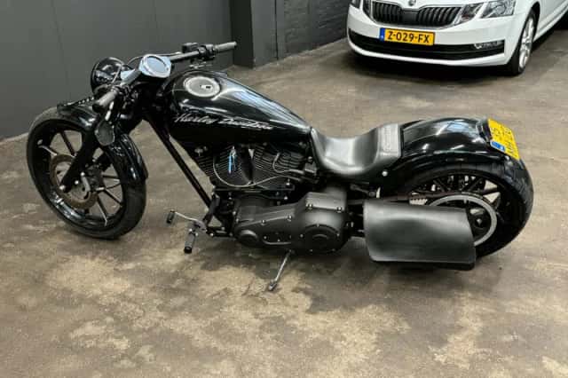 Harley-Davidson Dragason (2017) thumbnail 4