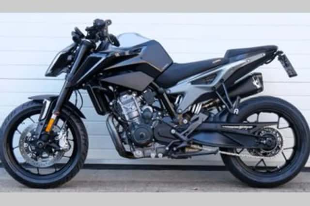 KTM 790 DUKE (2020) thumbnail 2