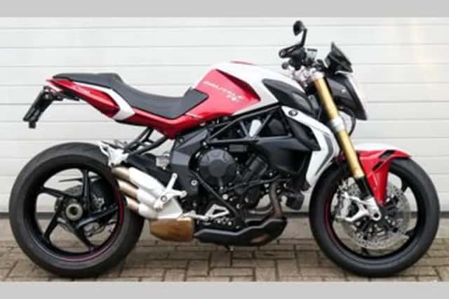 MV AGUSTA BRUTALE 800 RR (2015) thumbnail 2