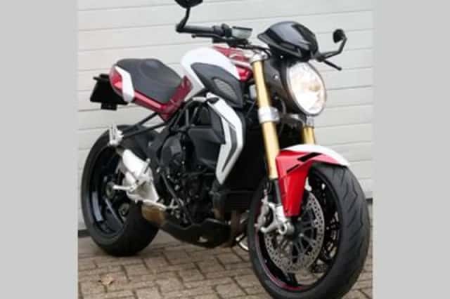 MV AGUSTA BRUTALE 800 RR (2015) thumbnail 4