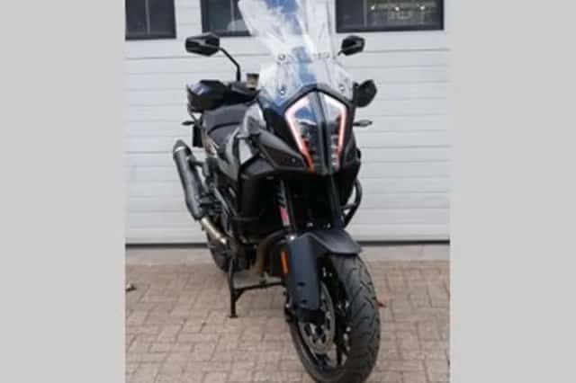 KTM 1290 Super Adventure (2020) thumbnail 3