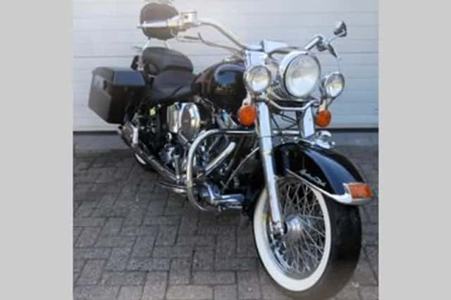 Harley-Davidson Heritage Softail Classic (1993) thumbnail 3