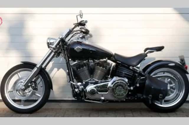 Harley-Davidson Rocker C Fxcwc (2009) thumbnail 2