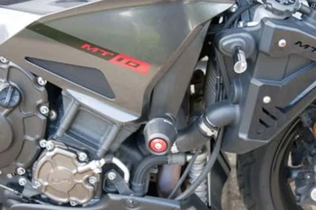 Yamaha MT-10 (2017) thumbnail 5