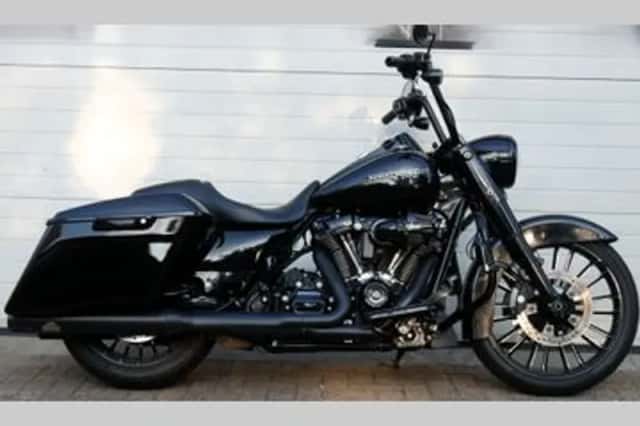 Harley-Davidson Road King Special (2019) thumbnail 1