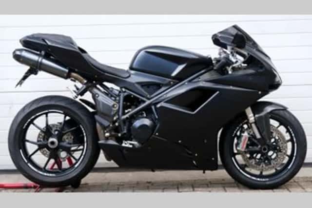 Ducati 848 EVO (2011) thumbnail 1