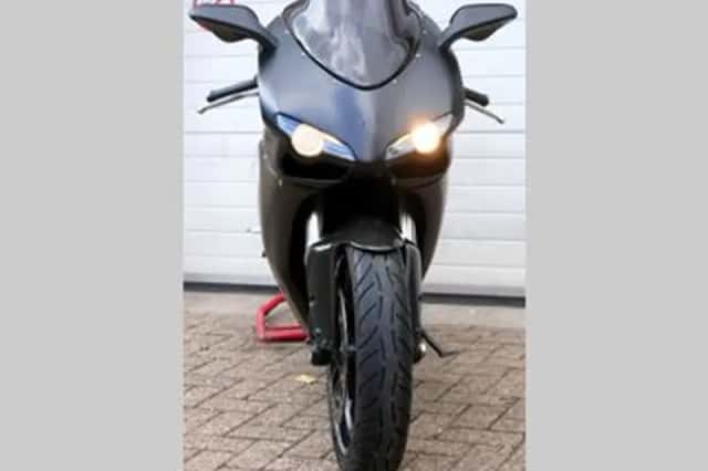 Ducati 848 EVO (2011) thumbnail 4