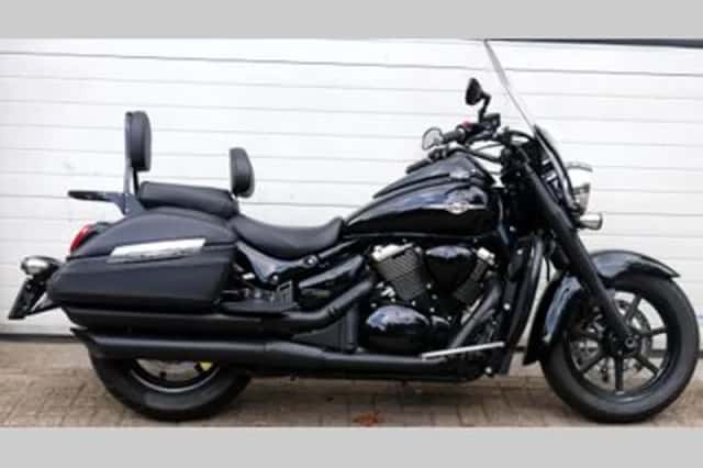 Suzuki C1500 Black Touring (2013) thumbnail 1