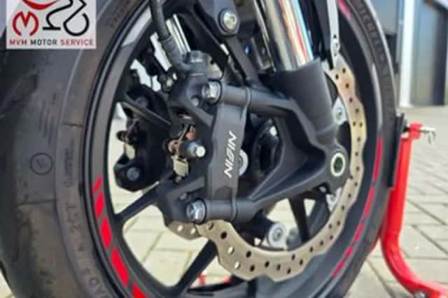 Honda CB 750 Hornet (2023) thumbnail 4