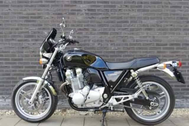 Honda CB 1100 (2014) thumbnail 2