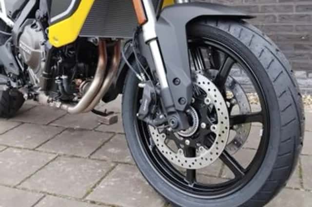 Suzuki V-Strom 800 (2026) thumbnail 3