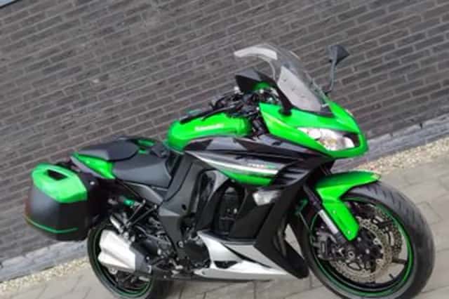 Kawasaki Z1000 (2016) thumbnail 1