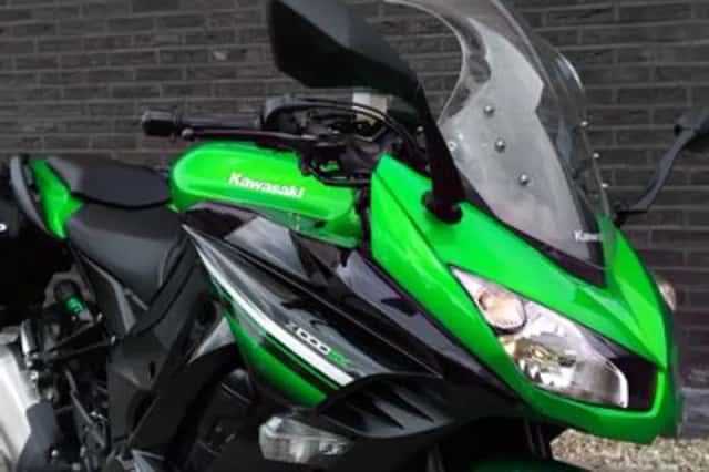 Kawasaki Z1000 (2016) thumbnail 2