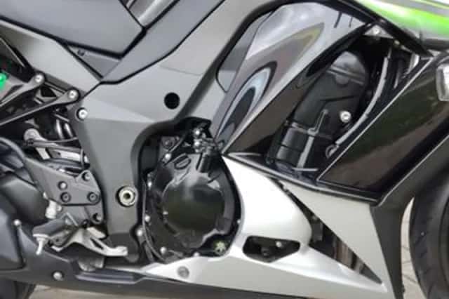 Kawasaki Z1000 (2016) thumbnail 5