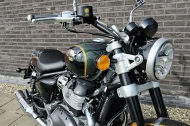 Royal Enfield Super Meteor 650 (2026) thumbnail 4
