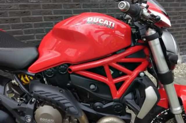 DUCATI MONSTER 1200 (2014) thumbnail 3